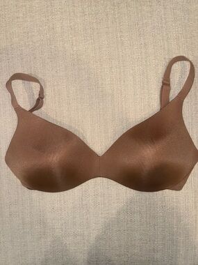 SKIMS Wireless Form Push Up Plunge Bra